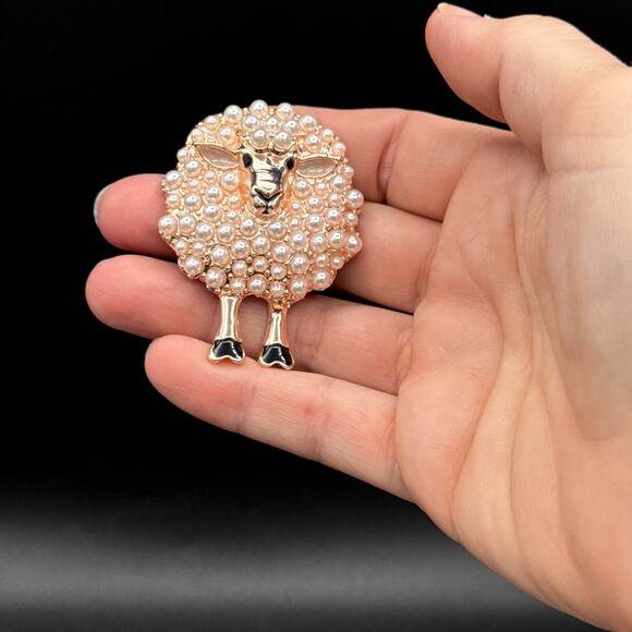Sheep Brooch Simulated Pink Pearls Wool Rose Gold Tone Lamb Pin - Picture 6 of 6